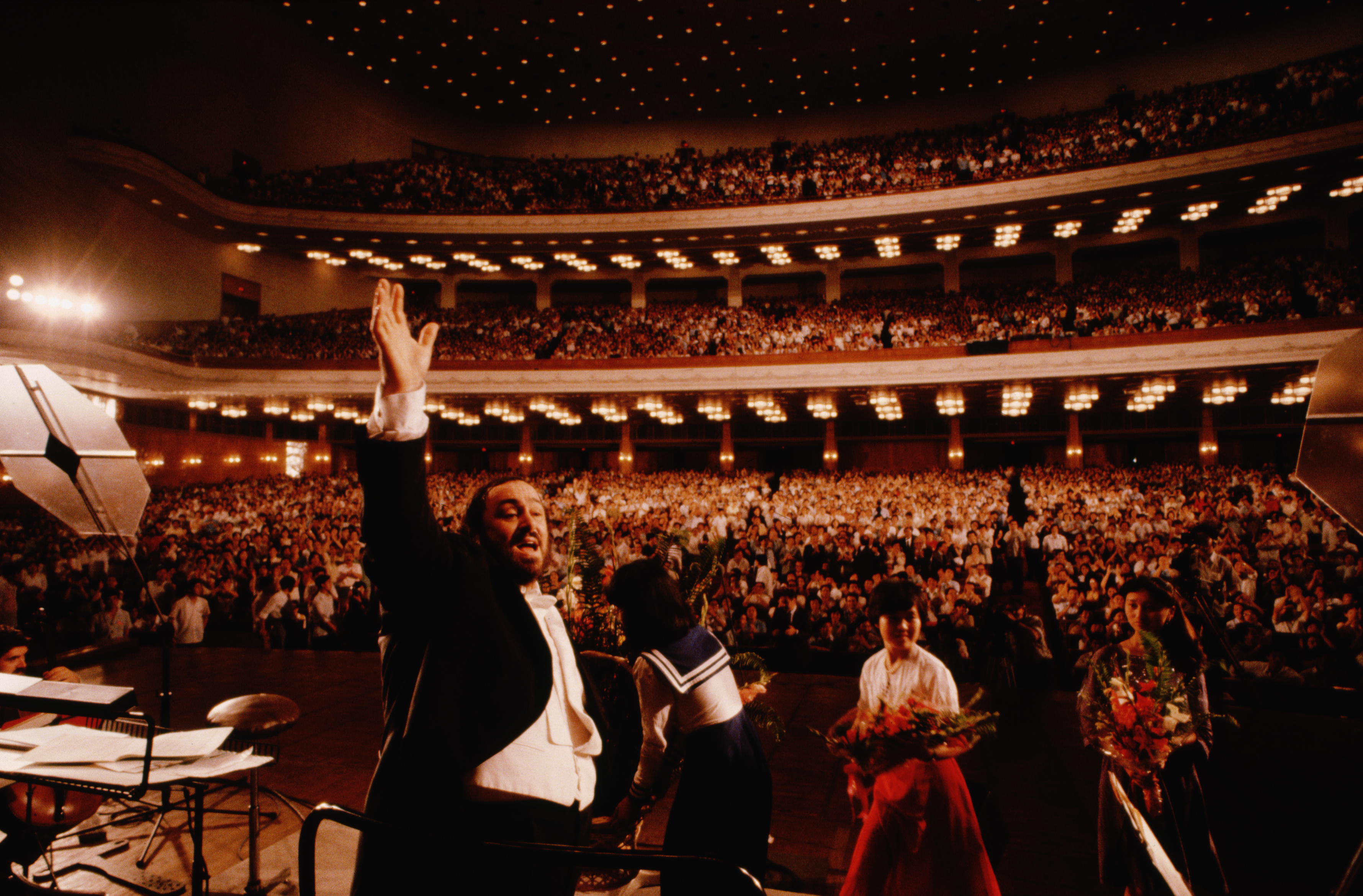 Am 26. Dezember 2019 kommt der Film Pavarotti von Oscarpreisträger Ron Howard in die deutschen Kinos. Im CRESCENDO-Interview erzählt Howard, wie er als Opernunkundiger mehr und mehr der Faszination des Tenors erlag.