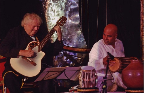 Sigi Schwab im Duo Mandala mit dem Perkussionisten Ramesh Shotham