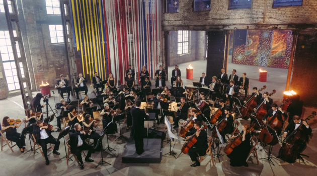 Das Digital Orchestra by Golikov spielt Beethovens 5. Sinfonie im Street Art Museum, Sankt Petersburg, (c) Klassik@Home
