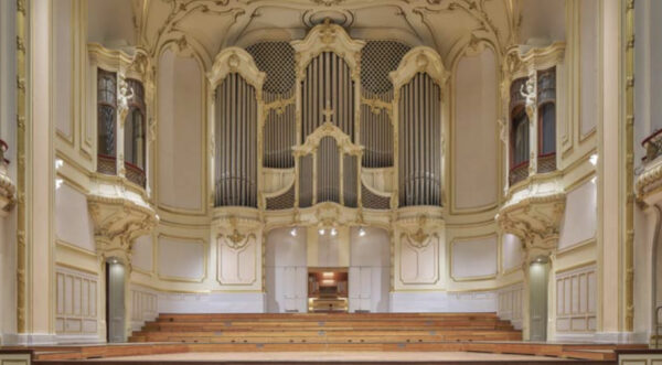 Die zum Verkauf stehende Orgel der Laeiszhalle
