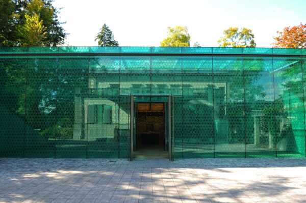 Smaragd, eines der Gebäude des Museums Rietberg