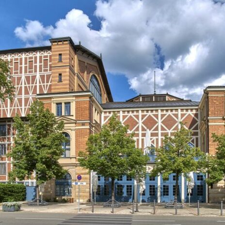 Festspielhaus Bayreuth, Seitenansicht