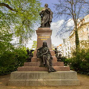 Mendelssohn-Denkmal_Musik-Komponist-Kultur_Foto: Tom-Williger