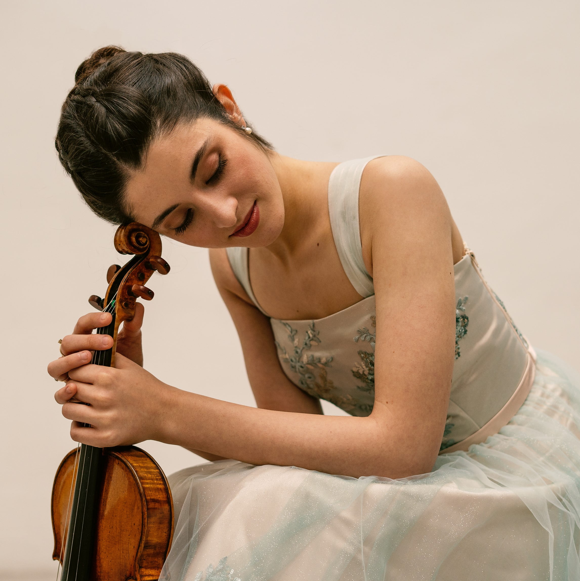 Maria Dueñas Nichts von der Stange — CRESCENDO