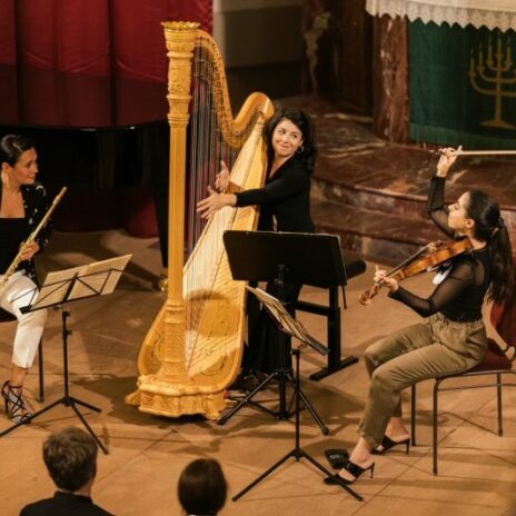 Magali Mosnier (Flöte), Anneleen Lenaerts (Harfe) und Sara Ferrández (Viola), Moritzburg Festival 2023