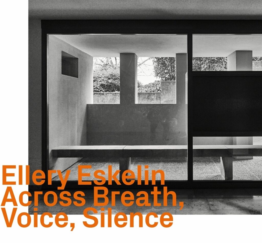 Across Breath, Voce, Silence